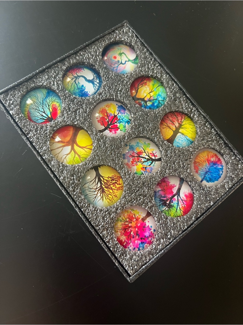 12 piece glass tree magnets